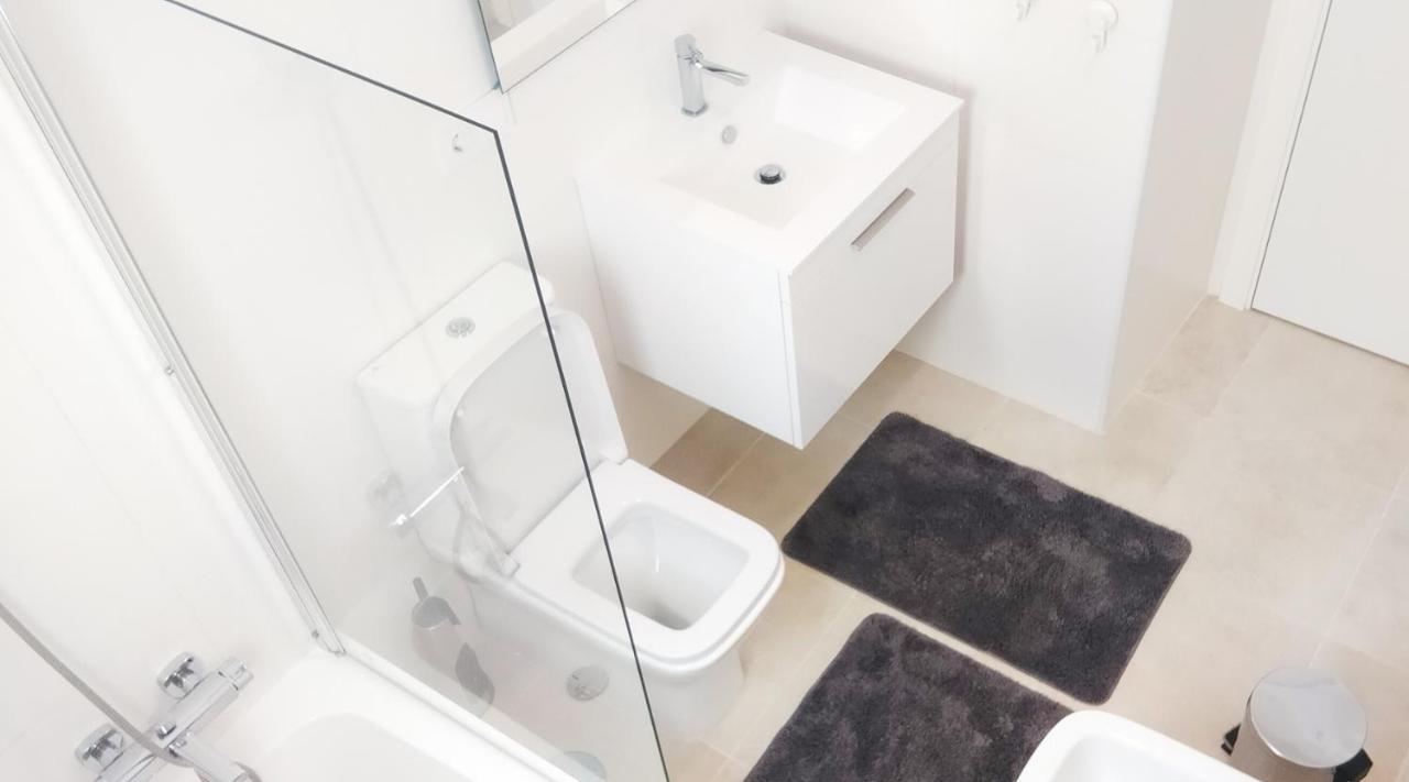 Apartment Lovely Centrally Located In *