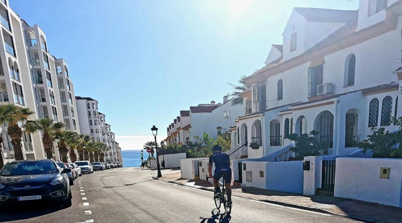 Lovely Centrally Located In Estepona